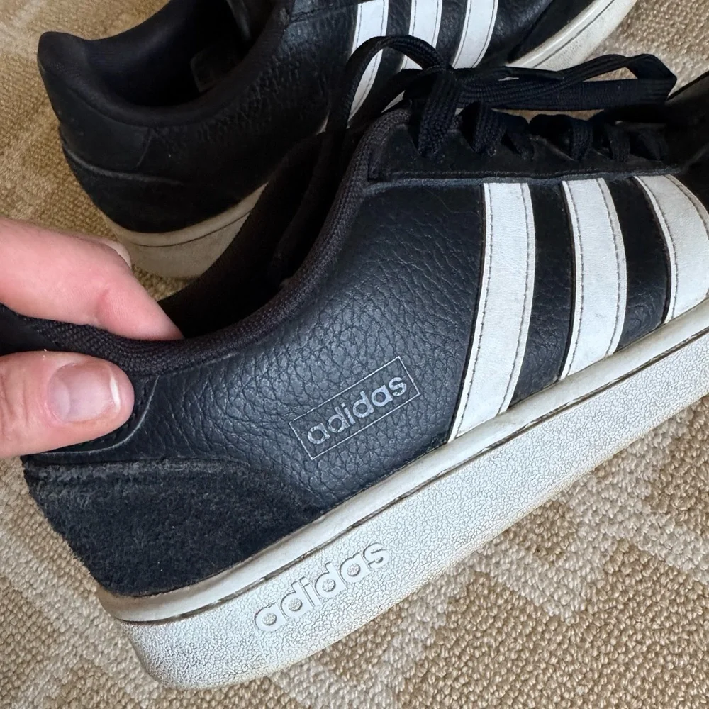 Adidas Classic 3-Stripe Low Top Leather Sneakers Retro Streetwear Black 10.5